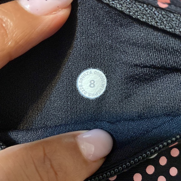 NWT: Lululemon Speed MR Tight, 28” SW REFLECTIVE. Size 8. - Picture 5 of 12